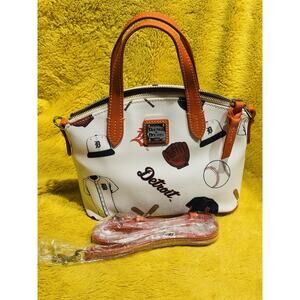DOONEY & BOURKE Detroit Tigers Handbag Shoulder Purse MLB NWOT Tote Designer